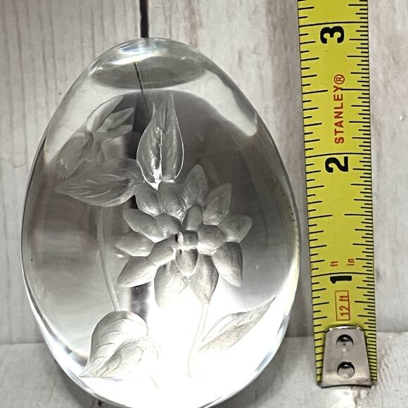 Clear Crystal Glass Paperweight w/ Etched Flowers- Egg Shaped - 3"L x 2"W - Picture 5 of 5